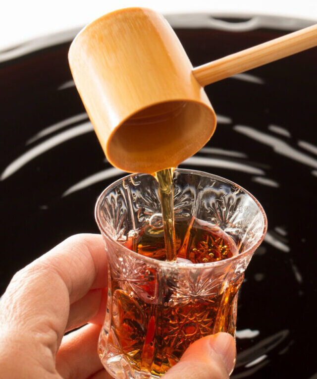 “Can Vinegar Give You Glowing Skin?”
